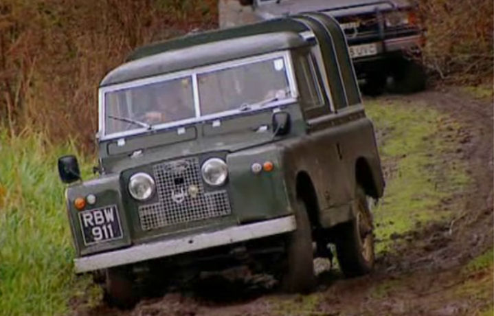 Land Rover 88 Series II